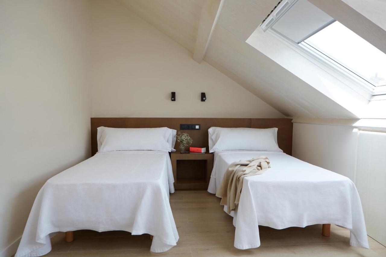Hotel Trina 20 Palas de Rei 外观 照片
